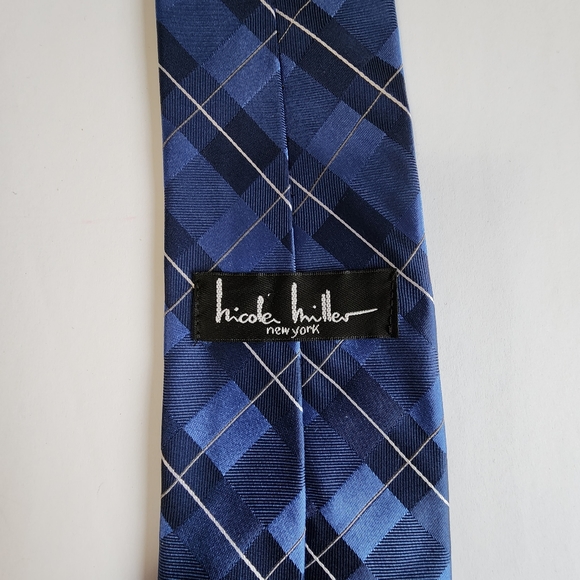 Nicole Miller Silk Tie - Picture 2 of 5